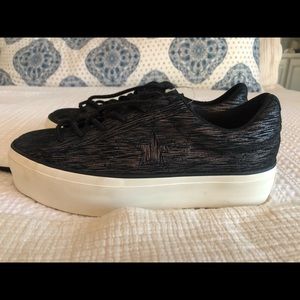 Black Platform Converse!